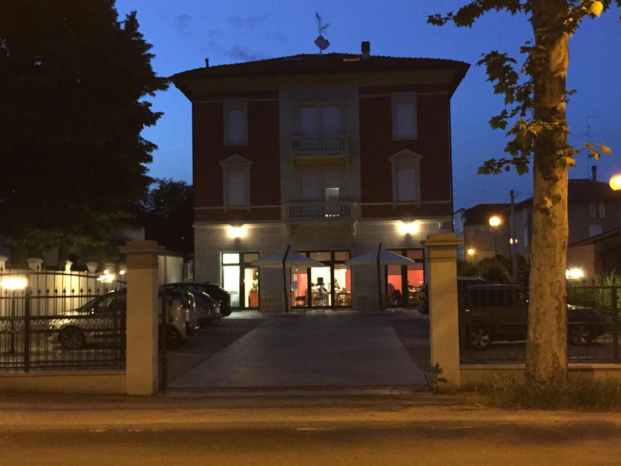Mistica Space Apartamento Reggio Emilia Exterior foto